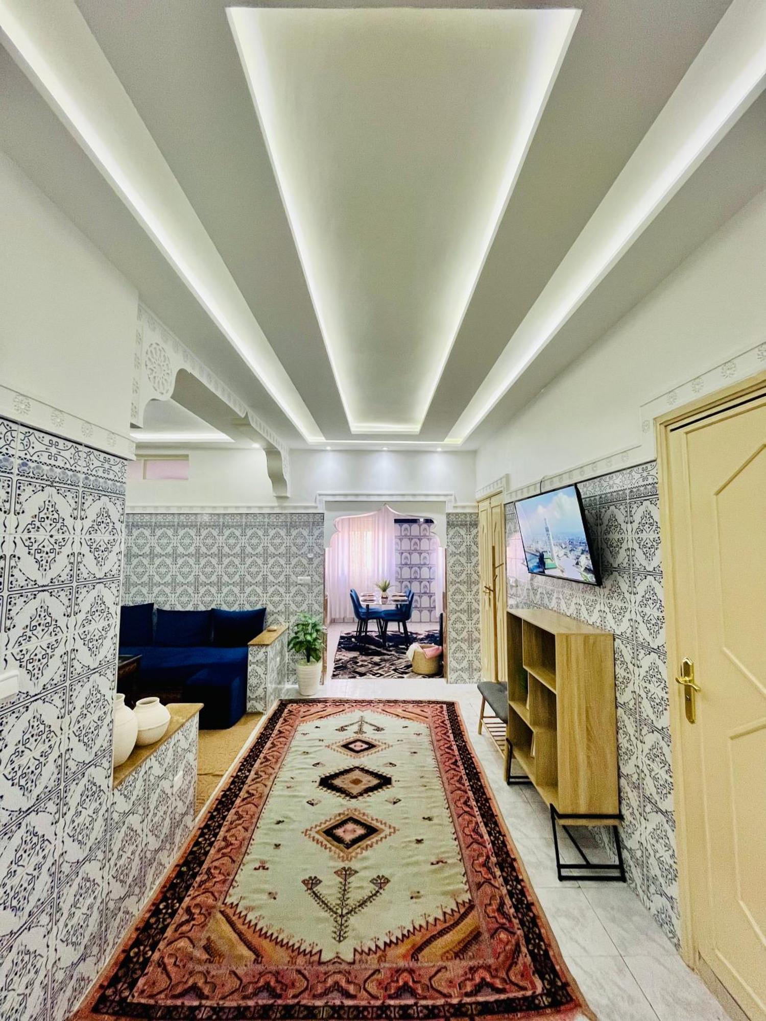 Apartment With Ac, Patio And Rooftop Appartement Climatise Avec Patio Et Toit Terrasse Marrakesh Eksteriør billede